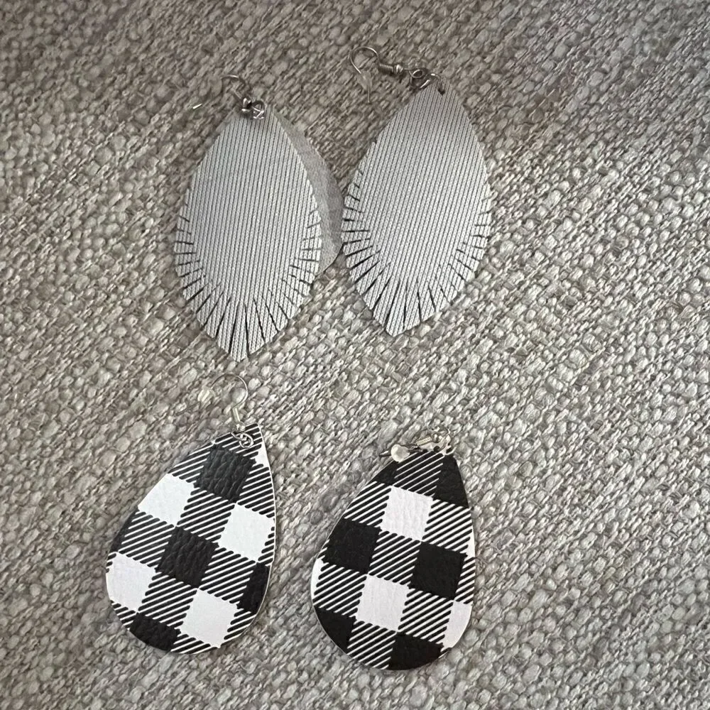 New Bundle of 2 dangle faux leather buffalo plaid and silver sparkle earrings